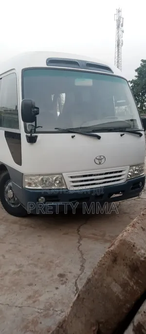Toyota Coaster 2014 Blue