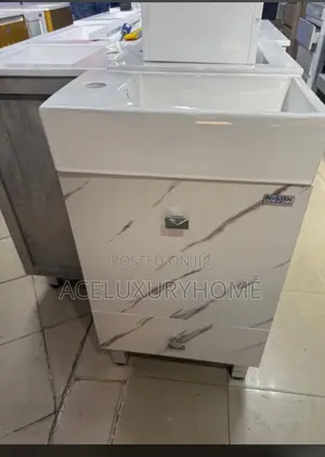 Cabinet Standing