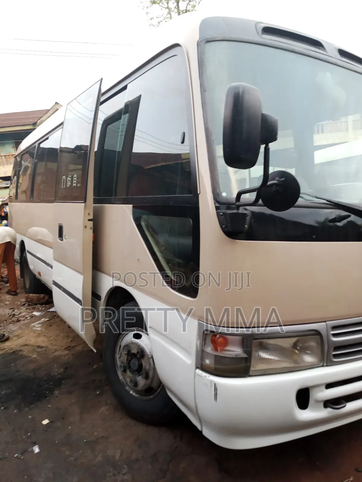 Toyota Coaster 2013 Beige