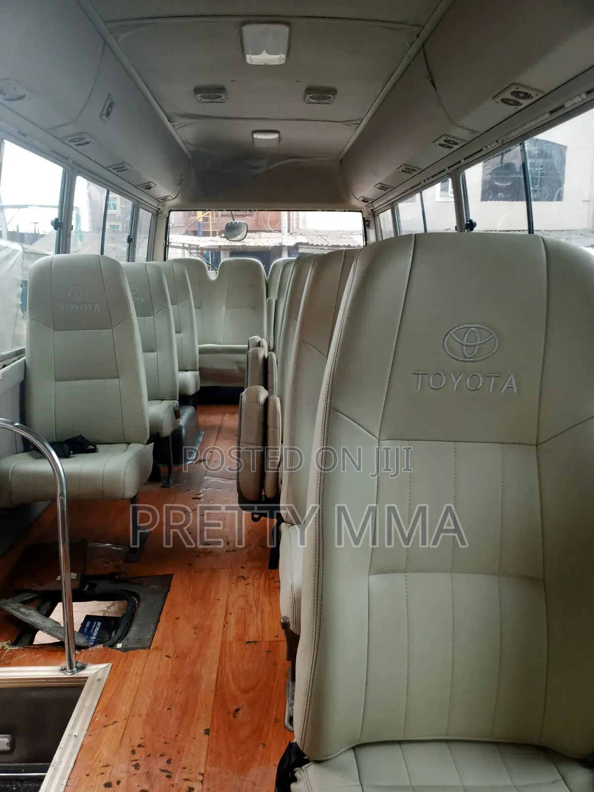 Toyota Coaster 2014 Beige