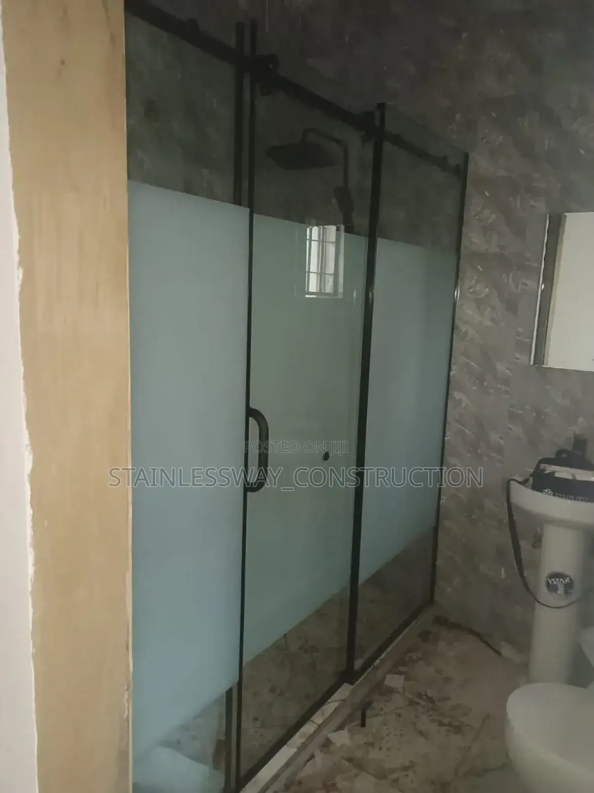 Cleanandfreshshowercubicle