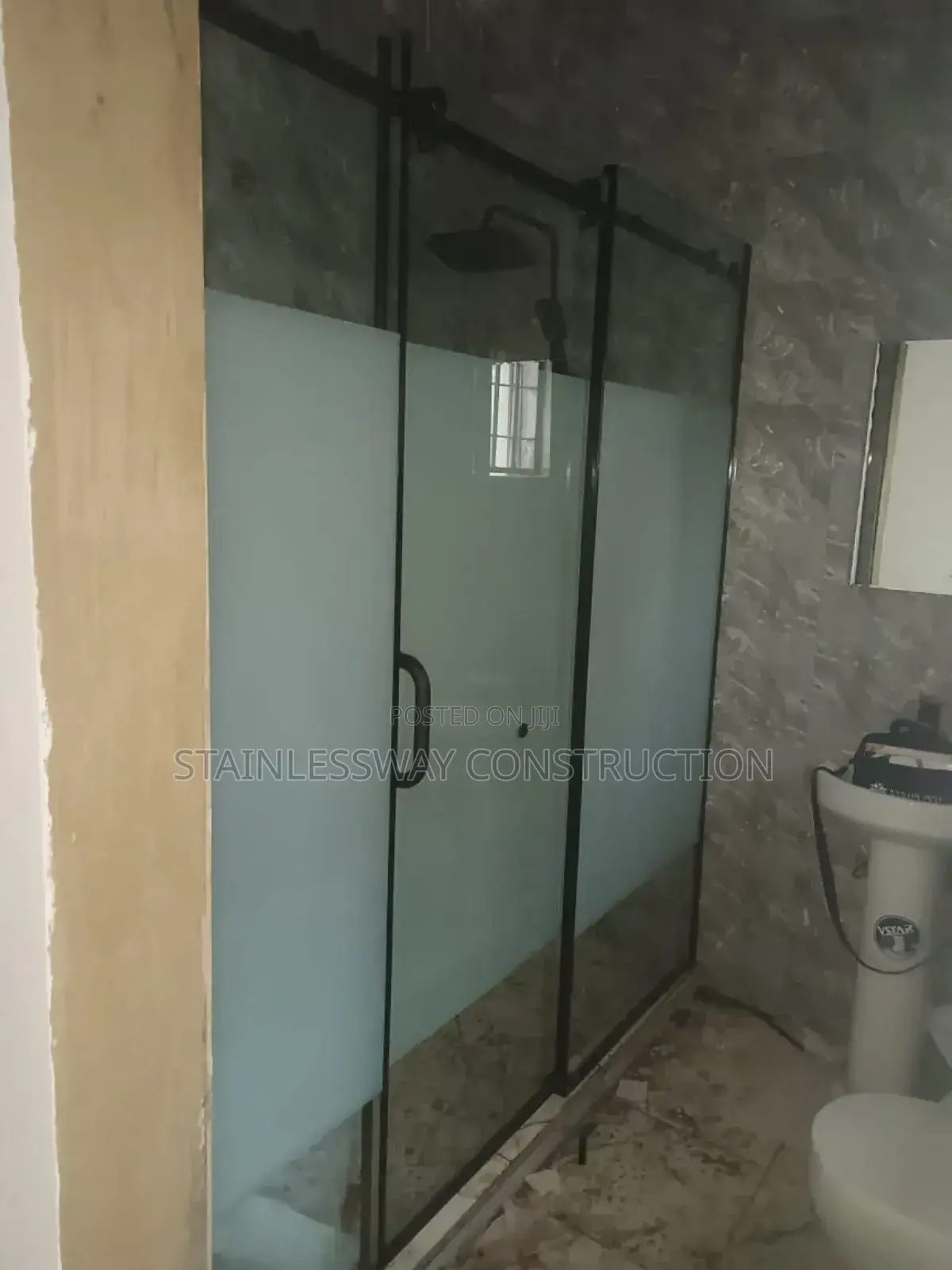 Cleanandfreshshowercubicle