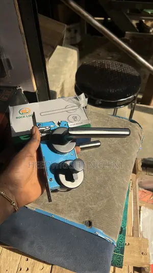Black Seperate Knob Toilet/Bathroom Door Lock