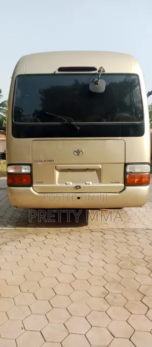 Toyota Coaster 2014 Beige