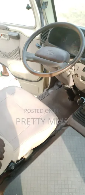 Toyota Coaster 2014 Beige