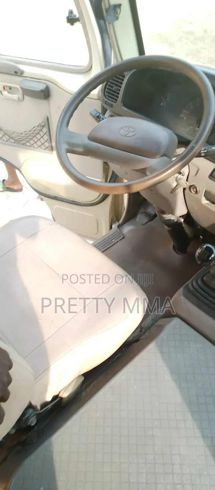 Toyota Coaster 2014 Beige
