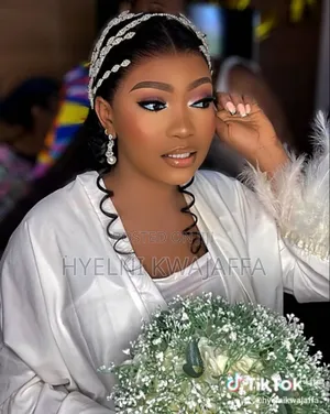Miss Hyelni