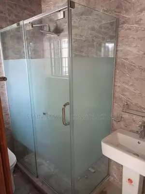 Aquaglassenclosurelux