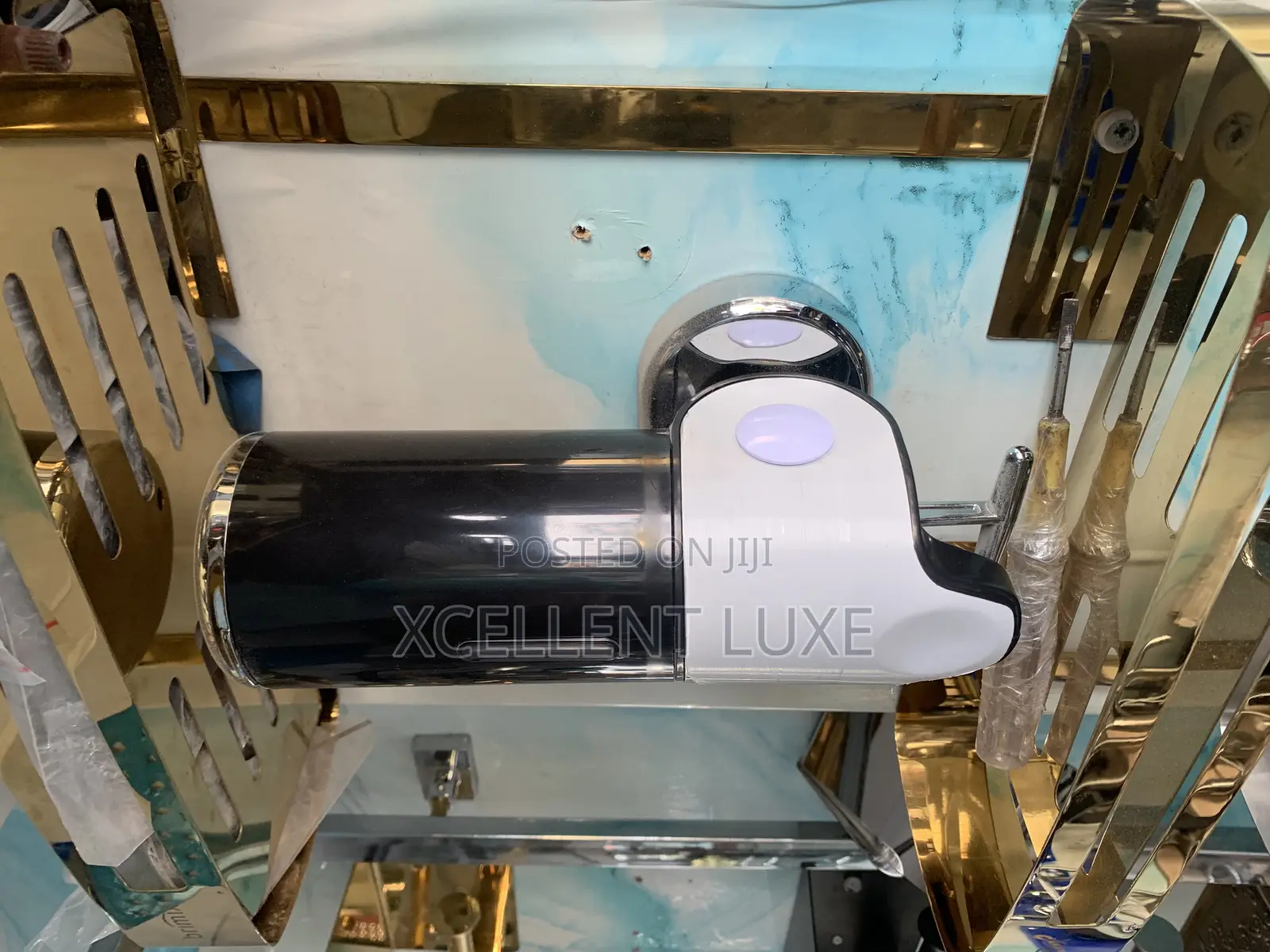 Manual Wall Mount Soap Dispenser