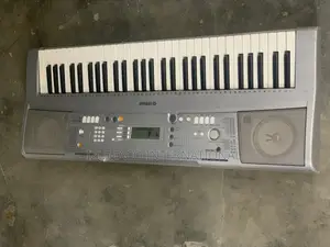 Ypt300 5-Octave Yamaha Keyboard