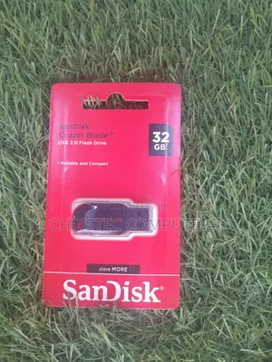 Photo - Sandisk Flash Drive 32 GB.