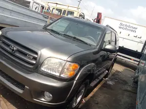 Toyota Sequoia SR5 4dr SUV (4.7L 8cyl 4A) 2003 Gray