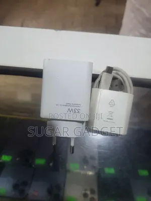 Photo - Redmi Fast Charger 33w