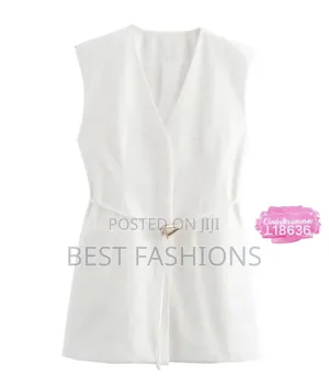 Ladies Sleeveless Blazer Suit