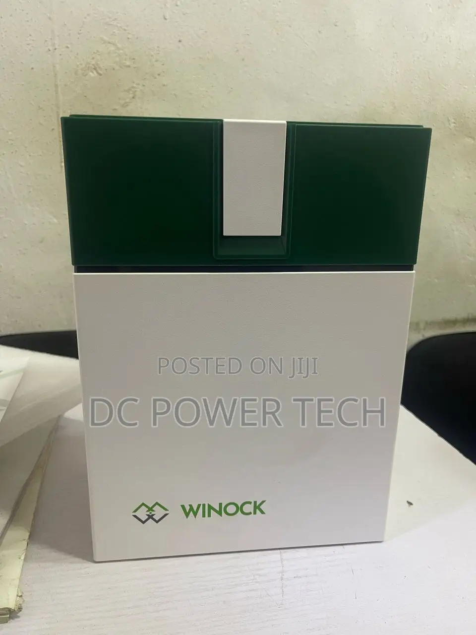 Winock Rechargeable Solar 200watts