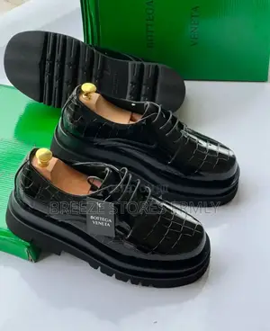 Bottega Veneta Coporate Quality Shoes