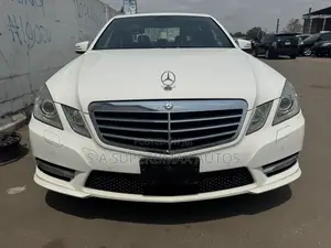 Mercedes-Benz E350 Base 4Matic Sedan AWD (3.5L 6cyl 7A) 2013 White