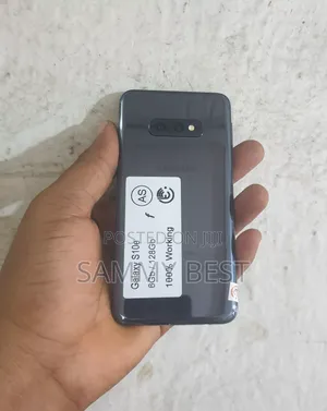 Samsung Galaxy S10e 128 GB Black