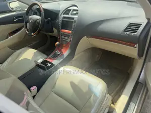 Lexus ES 350 2011 Gold