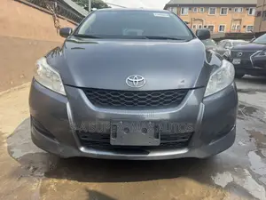 Toyota Matrix 2010 Gray