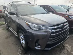 Toyota Highlander 2018 Gray