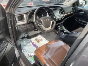 Toyota Highlander 2018 Gray