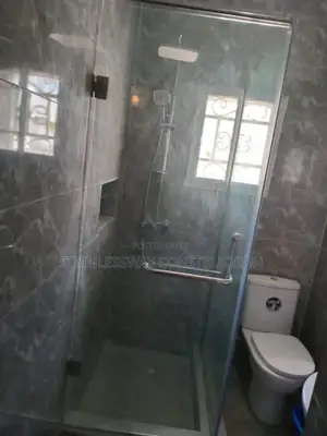 Refreshingshowercubicleexperience