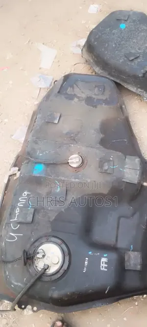 Complete Fuel Tank Toyota Corolla Verso 2005