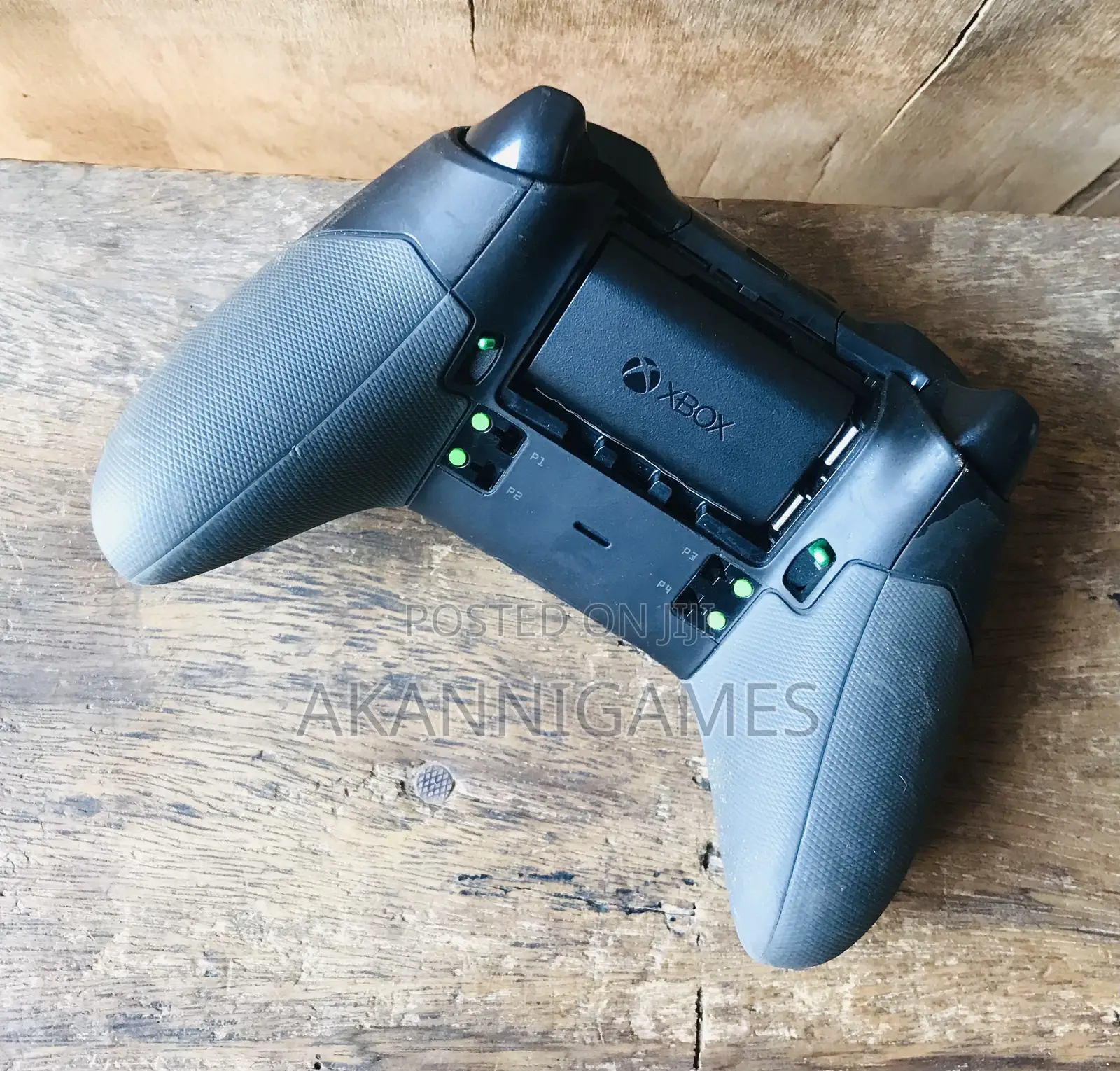 Xbox Elite Wireless Controller Without Battery Cover !!