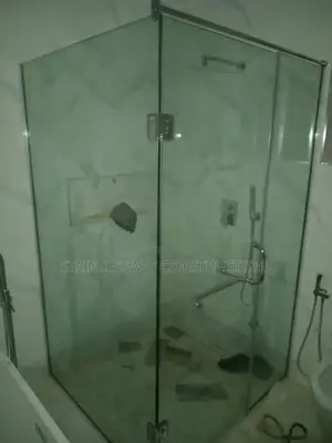 Aquaglassshowercubiclezonelux