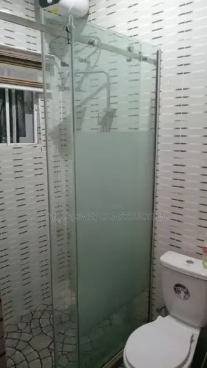 Aquaglassshowercubicleelegancezonelux