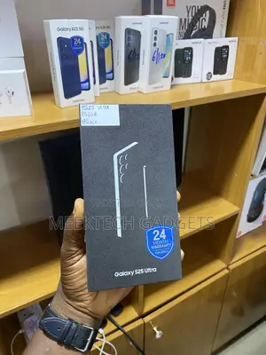 New Samsung Galaxy S25 Ultra 256 GB