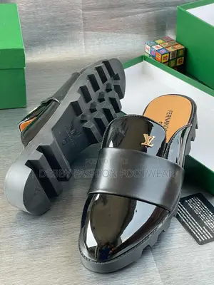 Glossy Fernando Melo Half Shoe