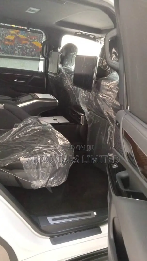 New Lexus LX 2024 White