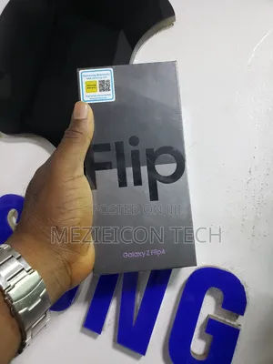 New Samsung Galaxy Z Flip4 256 GB Gray