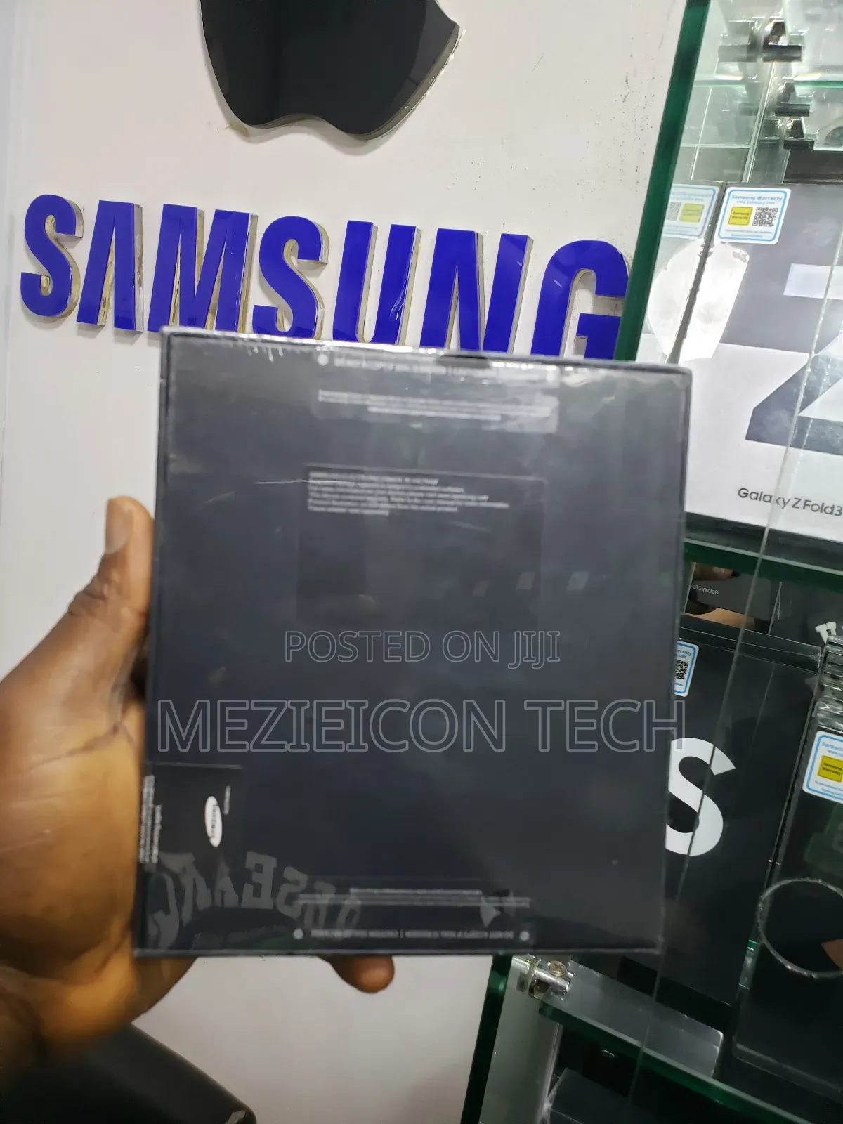 New Samsung Galaxy Z Fold6 256 GB Black