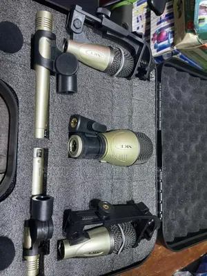 Samson 5-Piece Dynamic Drum Microphone System With Mic Clips