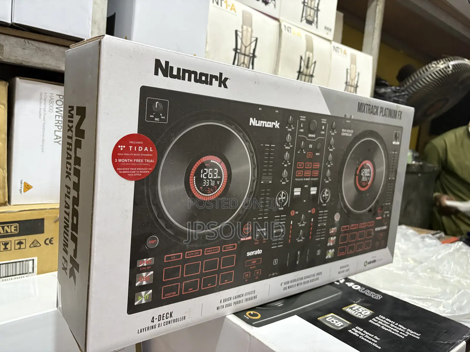 Numark Mixtrack Platinum Fx