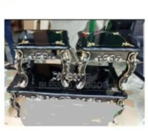 Center Table With 2 Side Stools