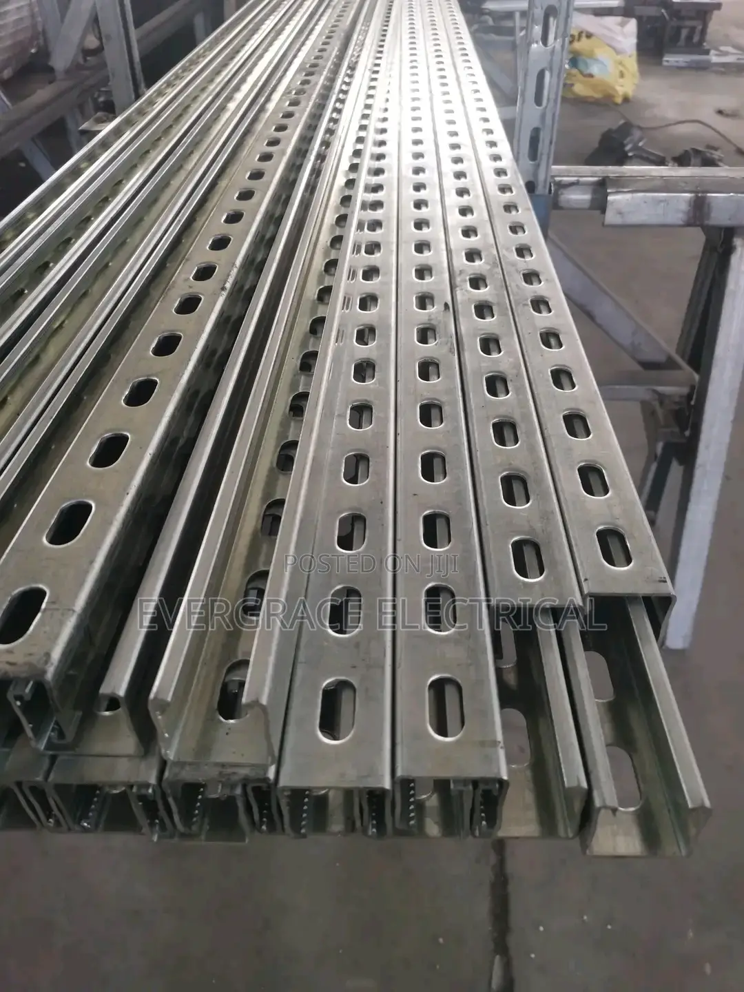 Unitrust 40×40 1.5mm