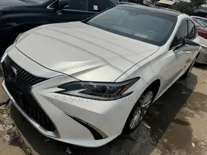 Lexus ES 350 Luxury 2021 White