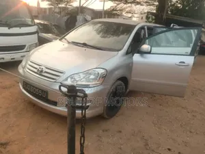 Toyota Picnic 2.2D FWD 1998 Gold