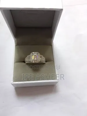 Quality 925 Sterling Silver Ladies Wedding Engagement Ring