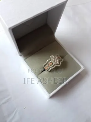 Elegant Ladies 925 Sterling Silver Wedding Engagement Ring
