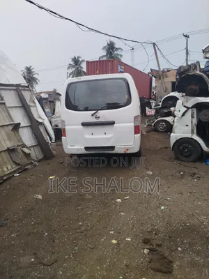Nissan Caravan (Urvan) 2008 White