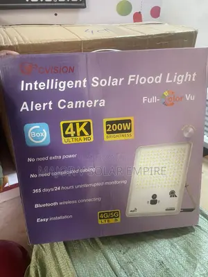 Photo - 200watts Flood Light With Camera