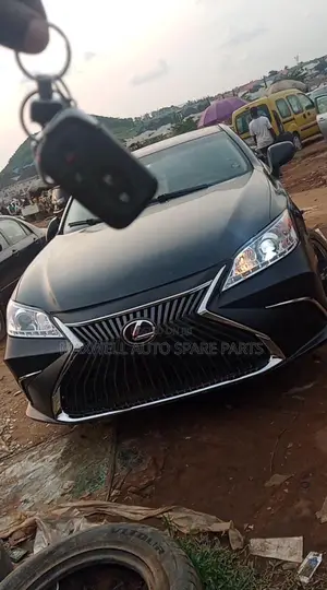Lexus Es 350 2010 Upgrade to 2018 Complete Front Available Now