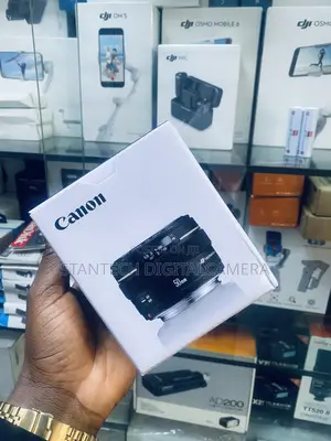 Canon 50mm Lens F1.4