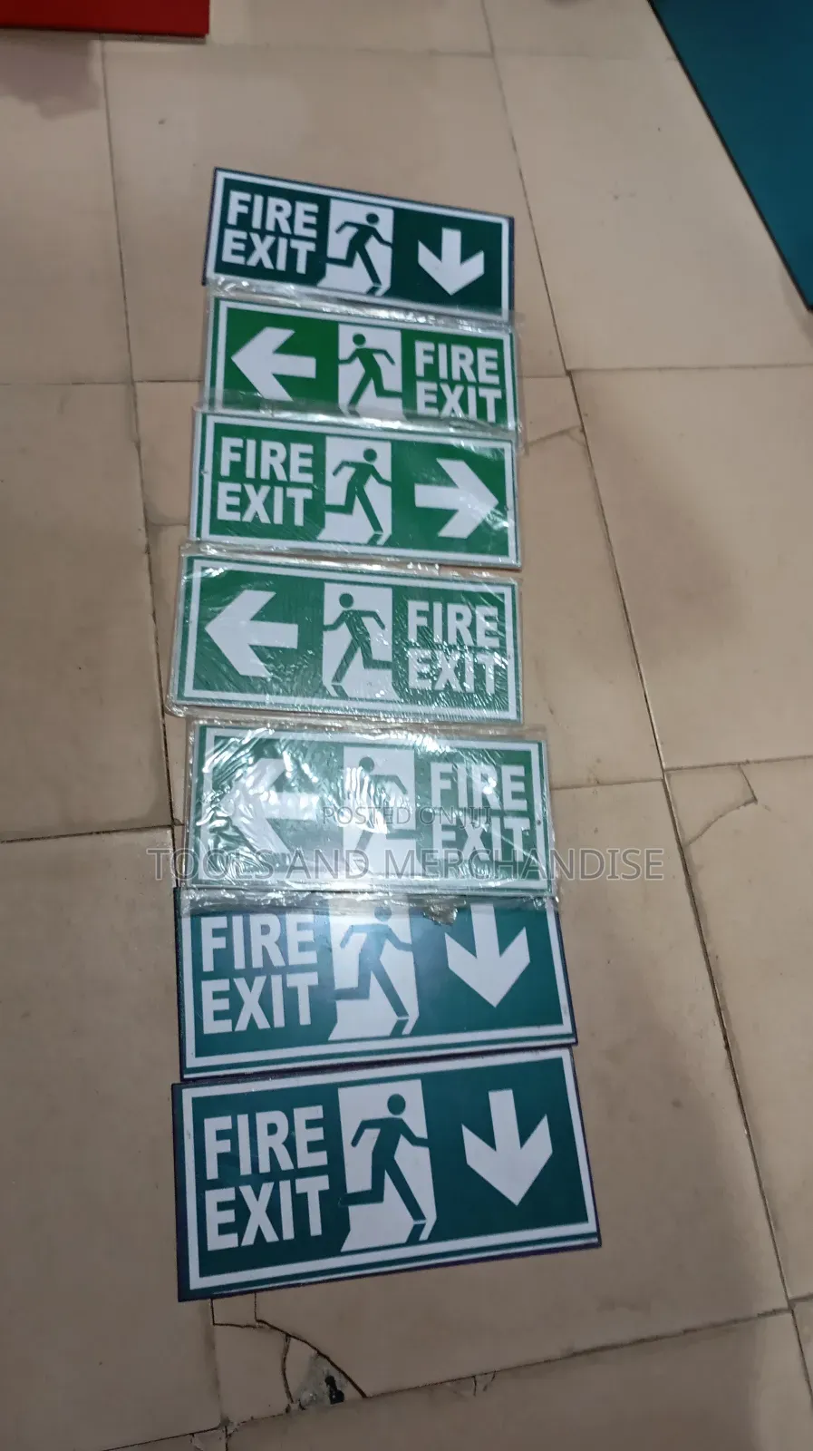 Safety Caution Signs ( Fire Exit)