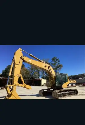 Photo - Cat 325C L Tracked Excavator